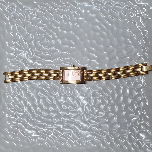 Titan watch. - Picture 2 of 9